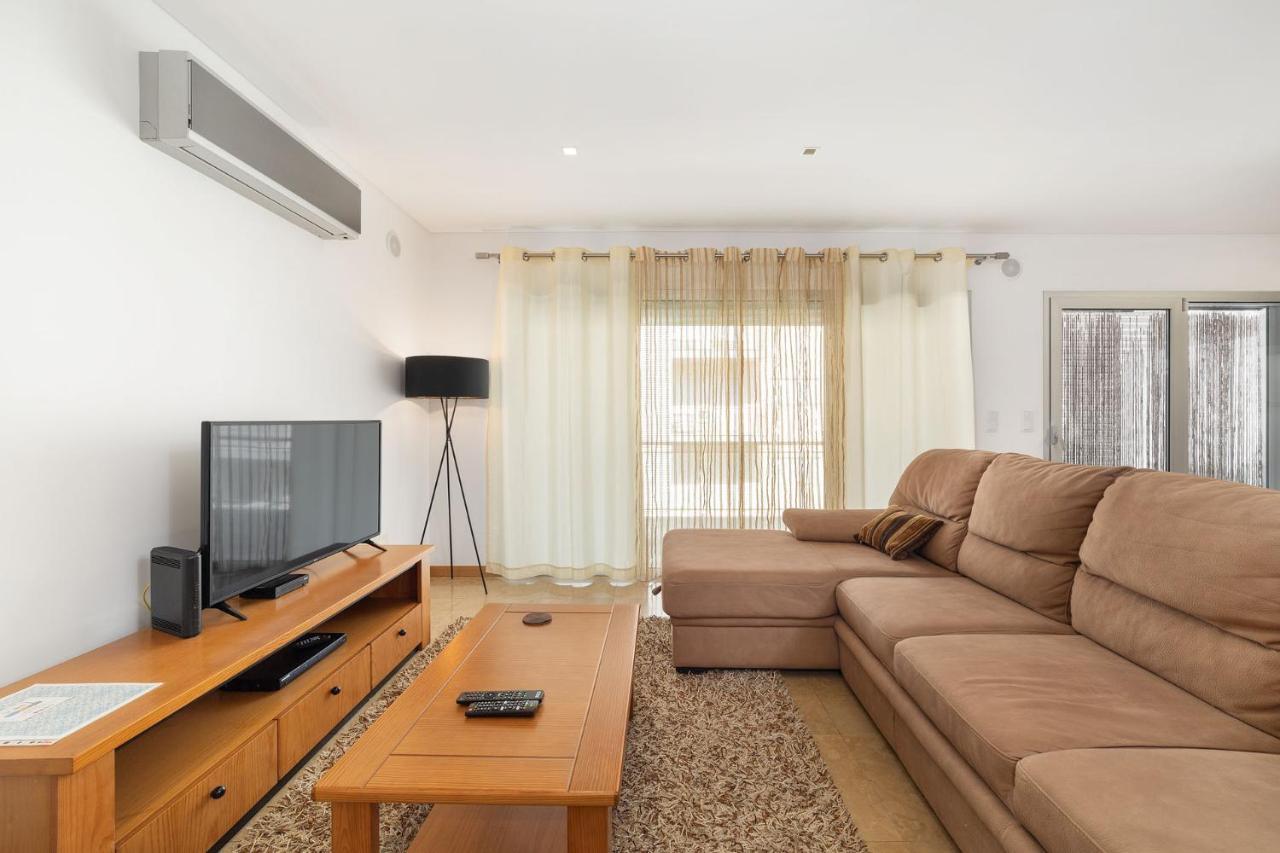 Baia Residence 2 - Holiday Apartments - By Sch Сан-Мартинью-ду-Порту Экстерьер фото